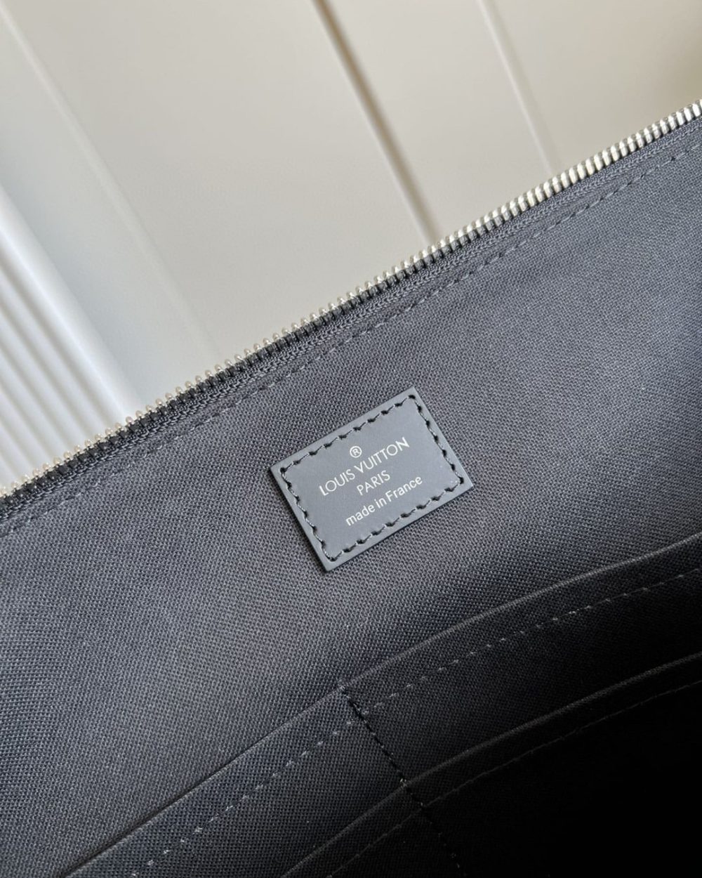 1:1 Replica Louis Vuitton LV Porte-Documents Jour Damier Graphite Canvas Unique Bag For Men N48260 - 14.6in/37cm