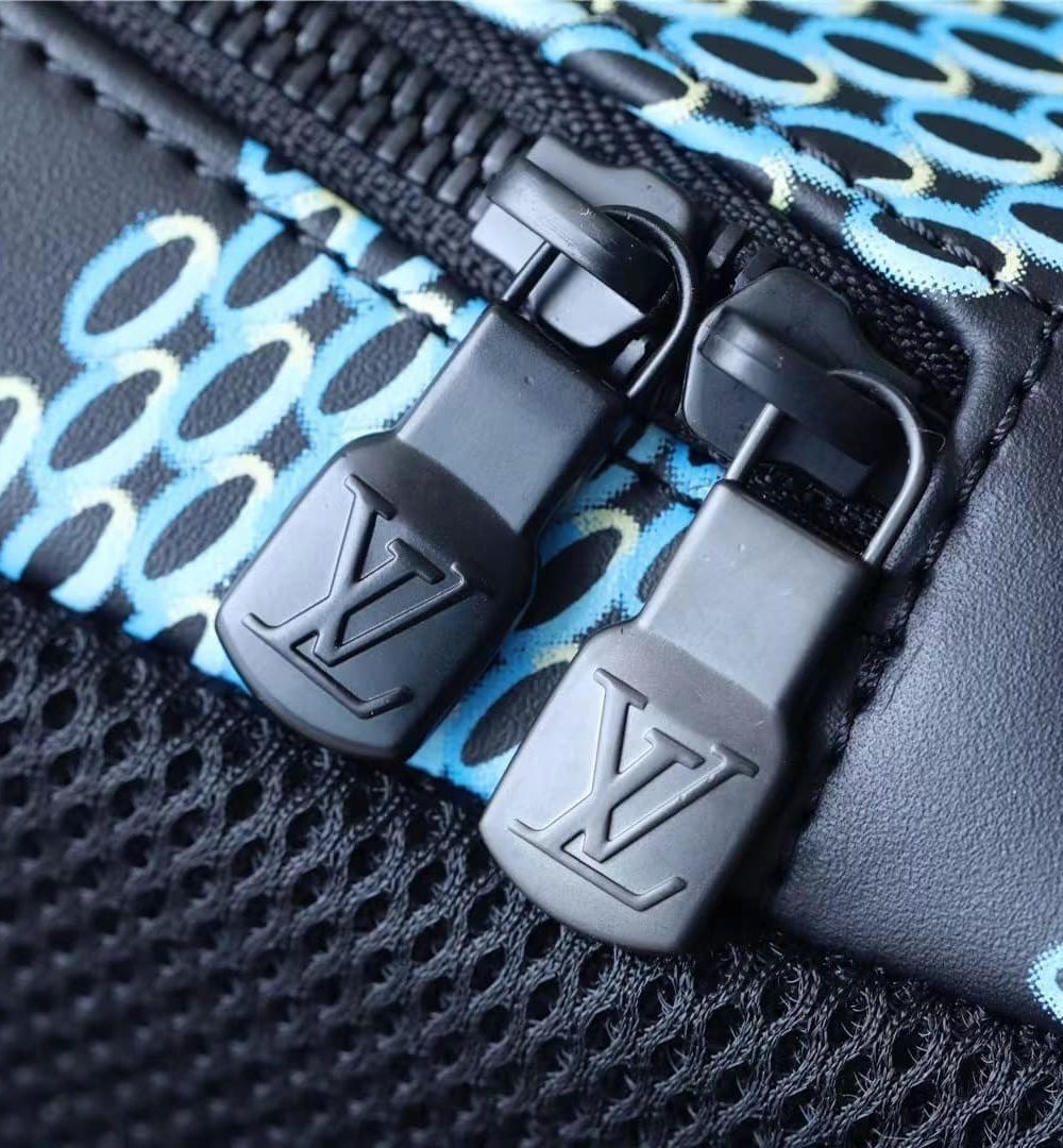 1:1 Replica Louis Vuitton LV Racer Damier Spray Blue Unique Bag For Men - 16in/41cm