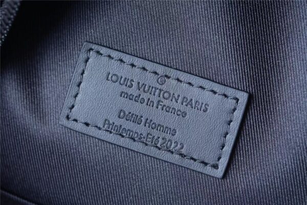 1:1 Replica Louis Vuitton LV Racer Damier Spray Blue Unique Bag For Men - 16in/41cm