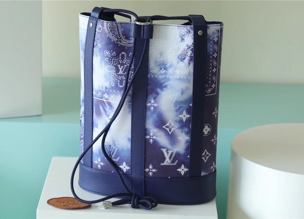 1:1 Replica Louis Vuitton LV Randonee Messenger Monogram Stripes Blue Unique Bag For Men - 10.4in/26cm