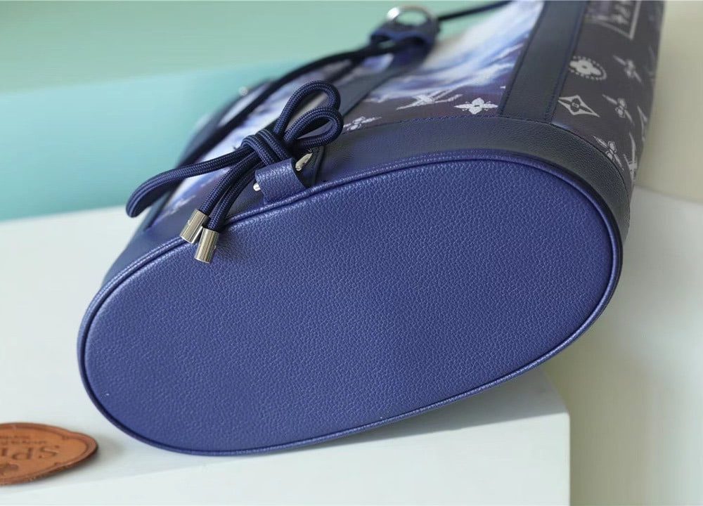 1:1 Replica Louis Vuitton LV Randonee Messenger Monogram Stripes Blue Unique Bag For Men - 10.4in/26cm