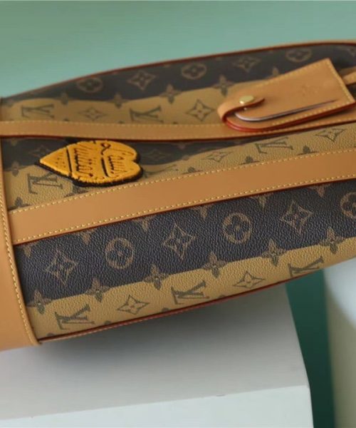 1:1 Replica Louis Vuitton LV Randonee Messenger Monogram Stripes Brown Unique Bag For Men M45968 - 10.4in/26cm