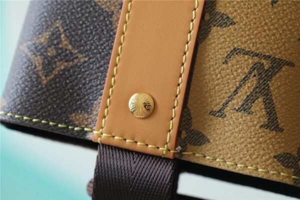1:1 Replica Louis Vuitton LV Randonee Messenger Monogram Stripes Brown Unique Bag For Men M45968 - 10.4in/26cm