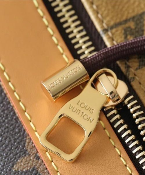 1:1 Replica Louis Vuitton LV Randonee Messenger Monogram Stripes Brown Unique Bag For Men M45968 - 10.4in/26cm