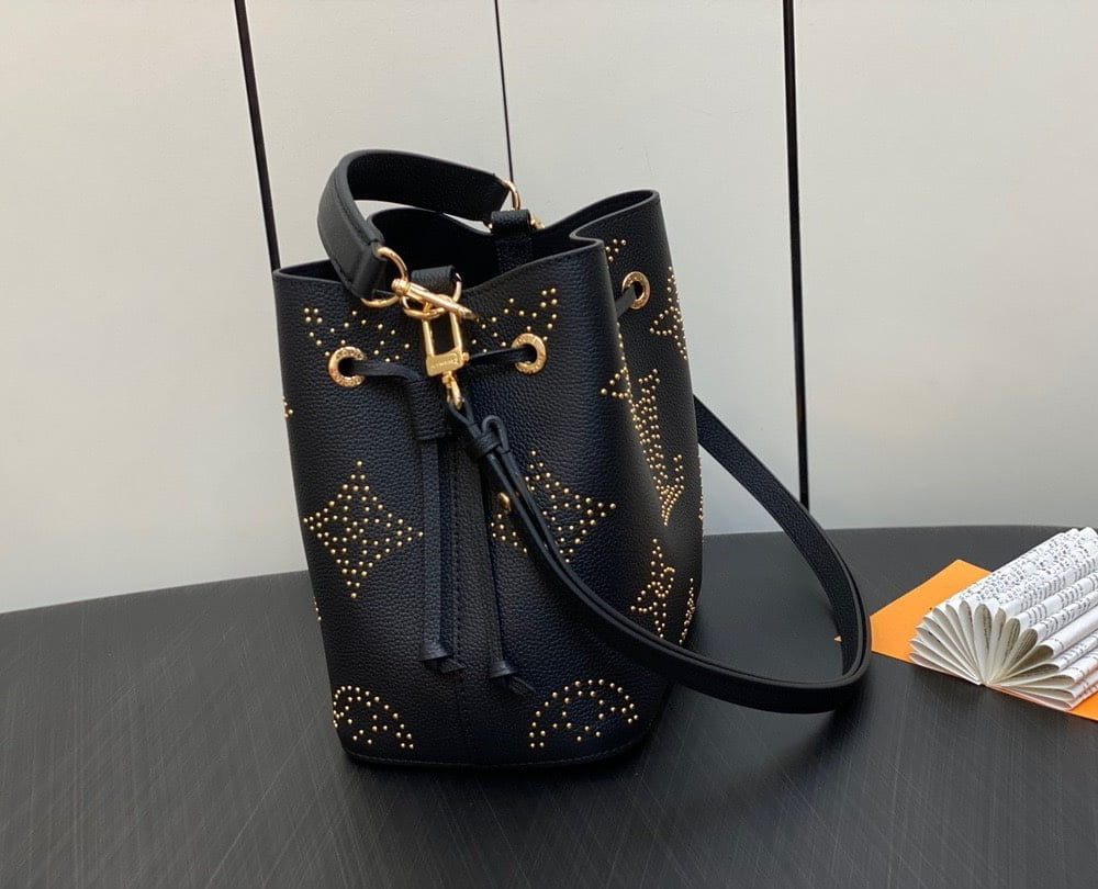 1:1 Replica Louis Vuitton LV Néonoé BB Monogram Empreinte Leather Luxury Bag For Women M46734- 7.9 Inches/ 20 Cm