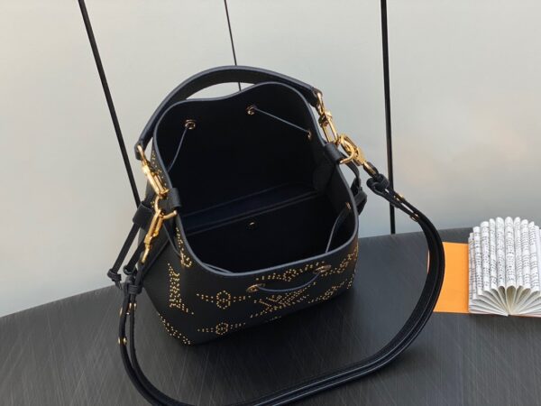1:1 Replica Louis Vuitton LV Néonoé BB Monogram Empreinte Leather Luxury Bag For Women M46734- 7.9 Inches/ 20 Cm