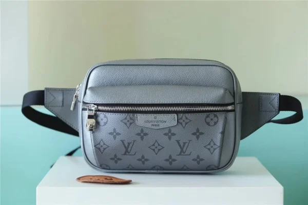 louis-vuitton-replica-outdoor-bumbag-monogram-canvas-grey