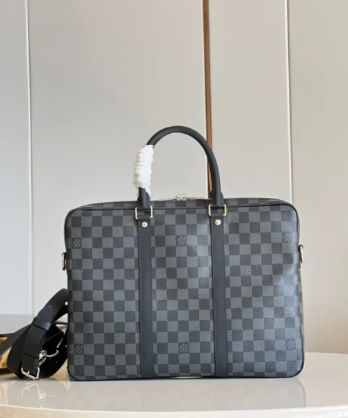 louis-vuitton-replica-porte-documents-voyage-pm-damier-graphite-canvas-n41478