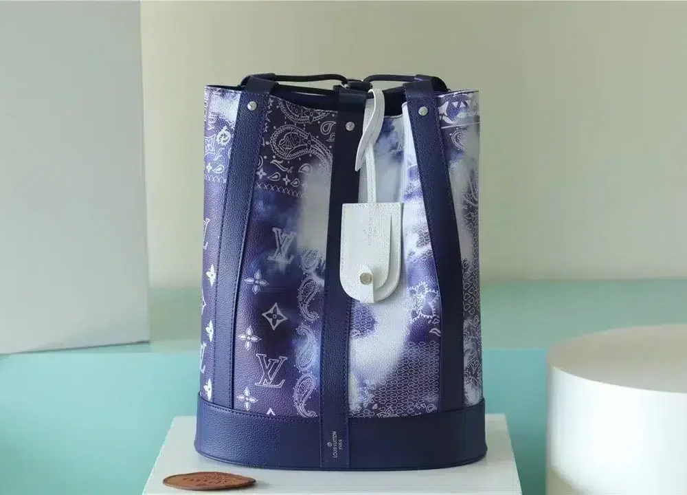 louis-vuitton-replica-randonee-messenger-monogram-stripes-blue