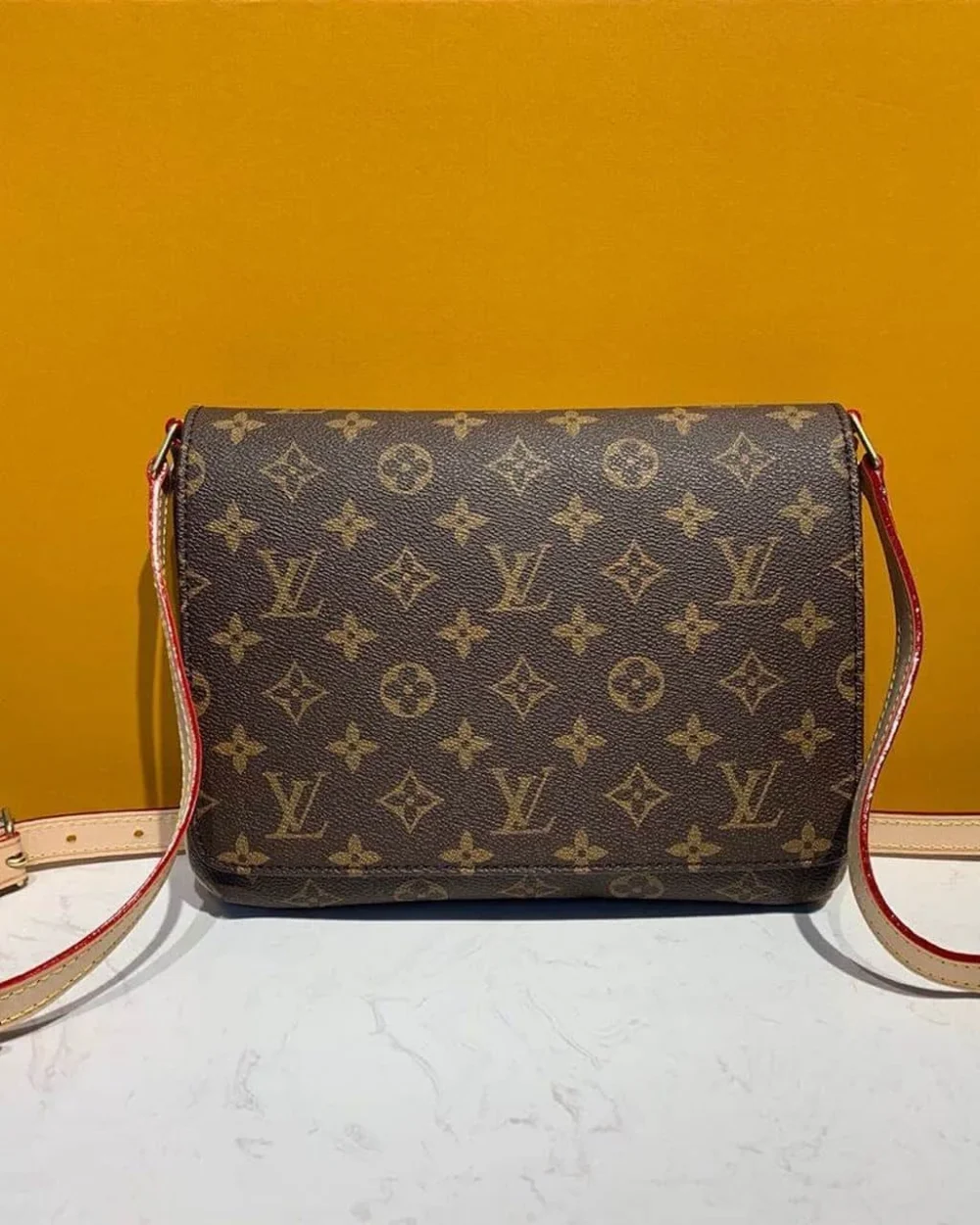 louis-vuitton-replica-tango-monogram-canvas-m51257