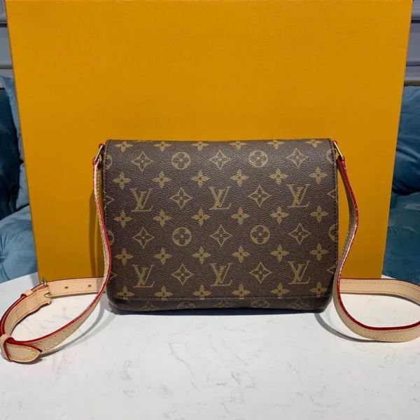louis-vuitton-replica-tango-monogram-canvas-m51257