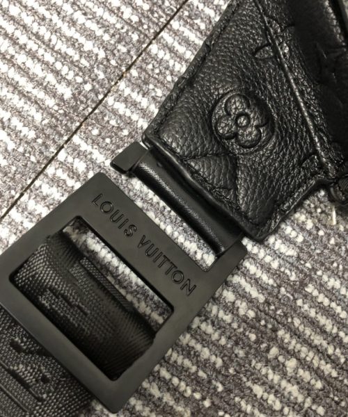 1:1 Replica Louis Vuitton LV S Lock Slingbag Monogram Taurillon Leather Bag Black Unique Bag For Men M58487 - 8.3in/21cm
