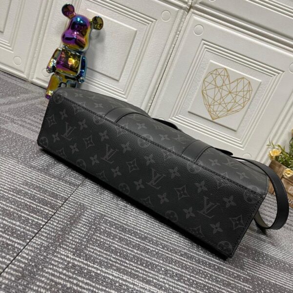 1:1 Replica Louis Vuitton LV Sac Plat Cross Taurillon Black Unique Bag For Men M59960 - 28.5in/11.2cm