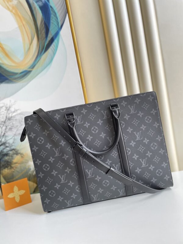 1:1 Replica Louis Vuitton LV Sac Plat Horizontal Zippe Monogram Eclipse Unique Bag For Men M45265 - 15.4in/39cm