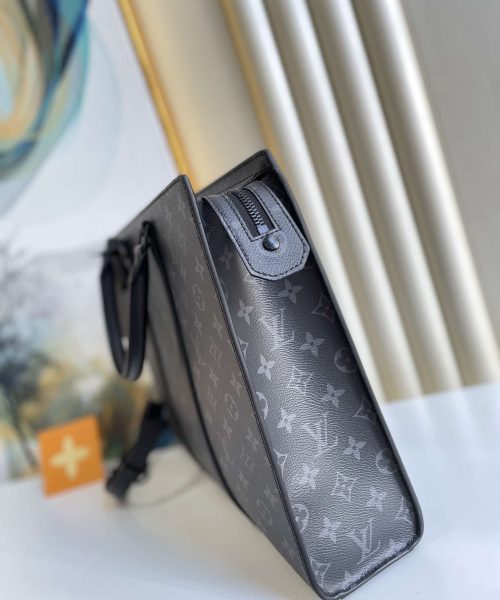 1:1 Replica Louis Vuitton LV Sac Plat Horizontal Zippe Monogram Eclipse Unique Bag For Men M45265 - 15.4in/39cm