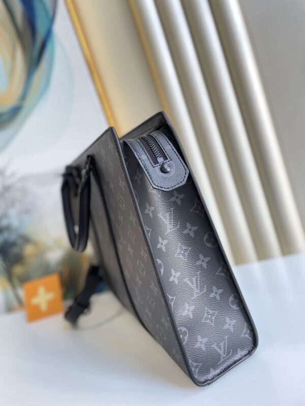 1:1 Replica Louis Vuitton LV Sac Plat Horizontal Zippe Monogram Eclipse Unique Bag For Men M45265 - 15.4in/39cm