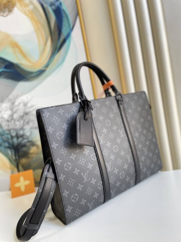 1:1 Replica Louis Vuitton LV Sac Plat Horizontal Zippe Monogram Eclipse Unique Bag For Men M45265 - 15.4in/39cm