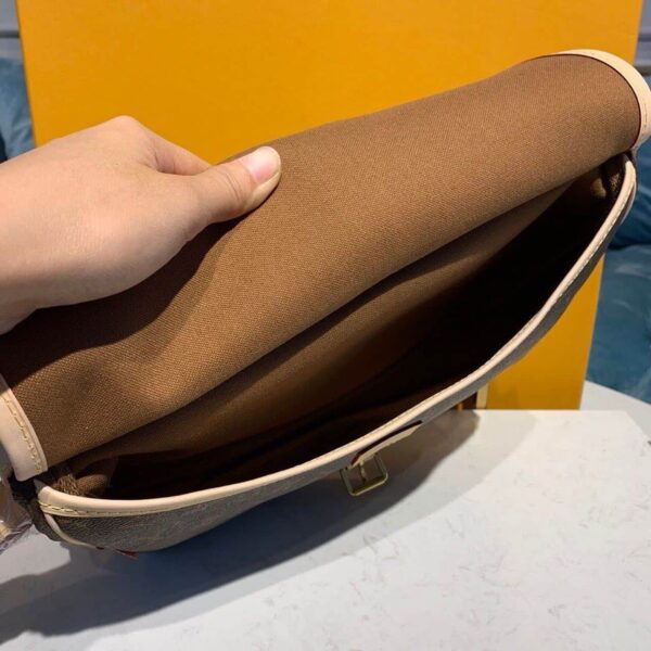 1:1 Replica Louis Vuitton LV Saumur MM Monogram Canvas Luxury Bag For Women M40710 -  11.8in/30cm