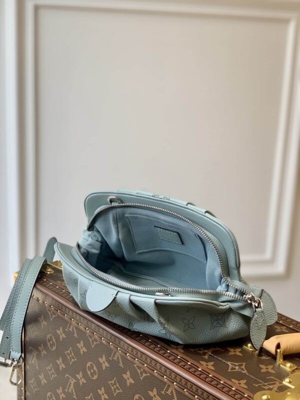 1:1 Replica Louis Vuitton LV Scala Mini Pouch Vert Lagon 9in/ 23cm M80094 Luxury Bag For Women