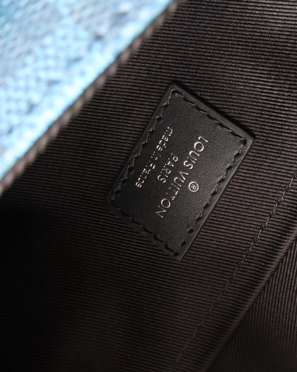 1:1 Replica Louis Vuitton LV Studio Messenger Damier Graphite Blue Unique Bag For Men N50026 - 9.3in/25.3cm