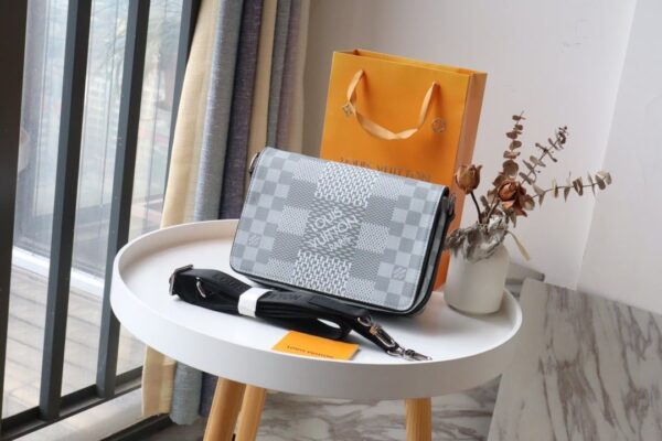 1:1 Replica Louis Vuitton LV Studio Messenger Damier Graphite Plaster Unique Bag For Men N50014 - 9.3in/25.3cm