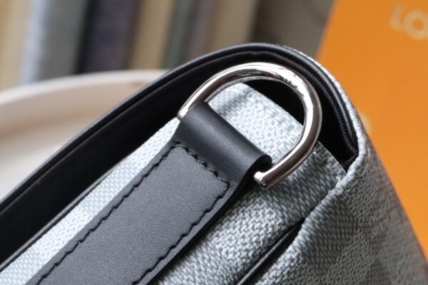 1:1 Replica Louis Vuitton LV Studio Messenger Damier Graphite Plaster Unique Bag For Men N50014 - 9.3in/25.3cm