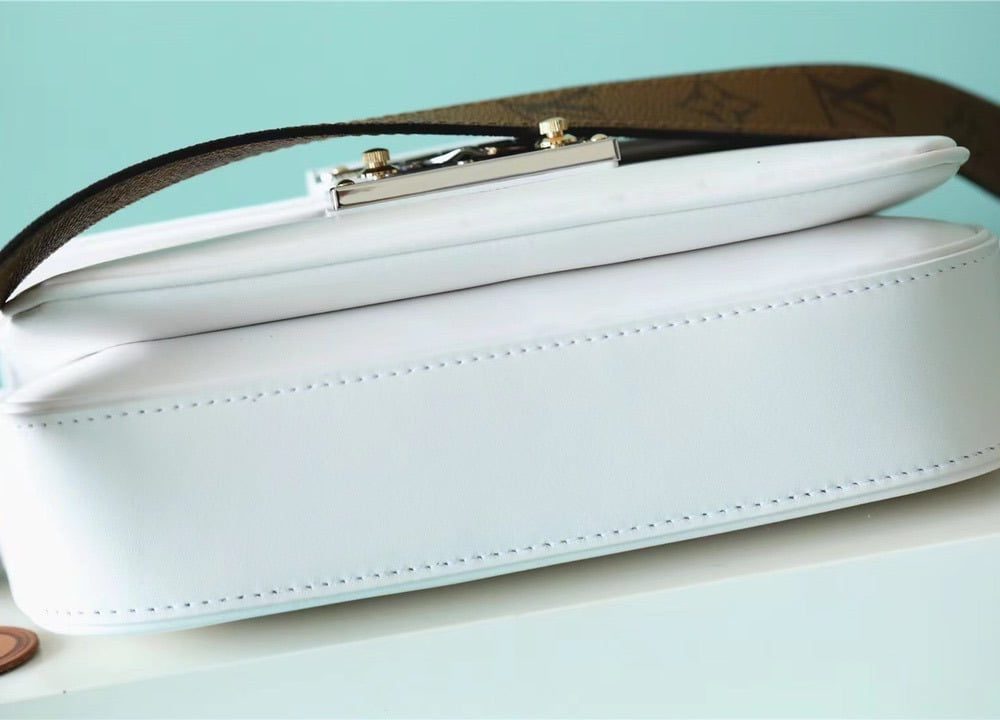 1:1 Replica Louis Vuitton LV Swing Monogram White Luxury Bag For Women - 24cm/9.4in