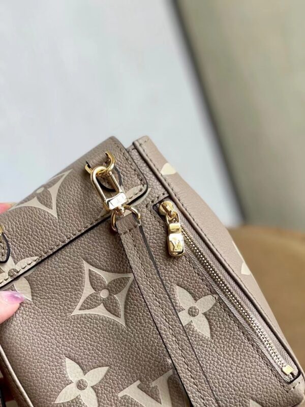1:1 Replica Louis Vuitton LV Tiny Backpack Bicolor Monogram Empreinte Leather Luxury Bag For Women M80738 - 19cm