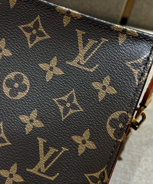 1:1 Replica Louis Vuitton LV Toiletry Pouch On Chain 26 Practical Bag Monogram Unique Bag for Men M81412 - 25 cm/ 9.8 in