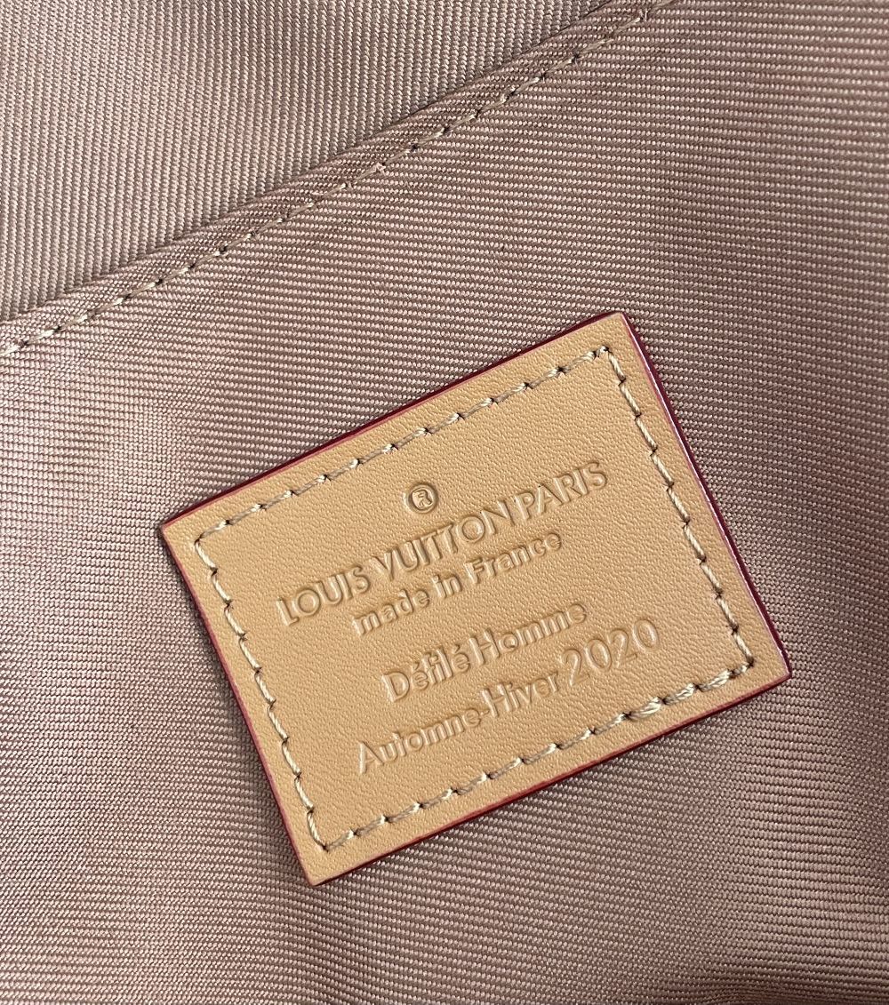 1:1 Replica Louis Vuitton LV Backpack Trio Monogram Canvas By Virgil Abloh Unique bag For Men M44658 - 44cm