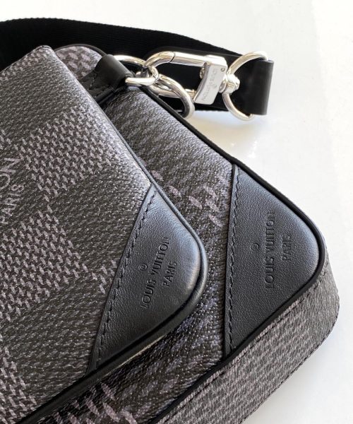 1:1 Replica Louis Vuitton LV Trio Messenger Damier Graphite Black Unique Bag For Men N50017 - 9.8in/25cm