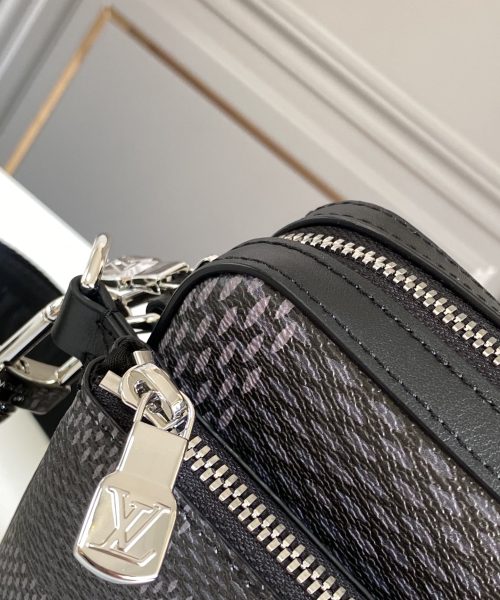 1:1 Replica Louis Vuitton LV Trio Messenger Damier Graphite Black Unique Bag For Men N50017 - 9.8in/25cm