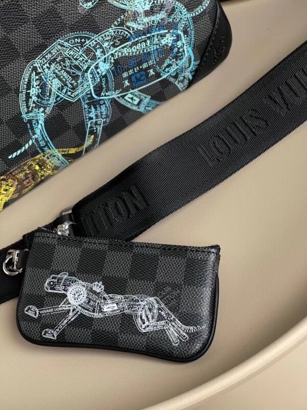 1:1 Replica Louis Vuitton LV Trio Messenger Damier Graphite Canvas Unique Bag For Men N58040 - 9.8in/25cm