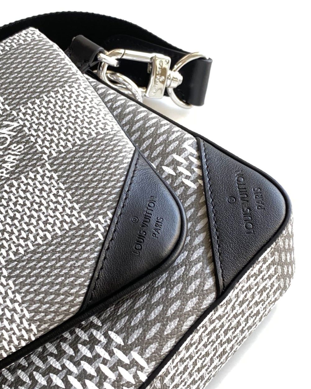 1:1 Replica Louis Vuitton LV Trio Messenger Damier Graphite Plaster Unique Bag For Men - 9.8in/25cm