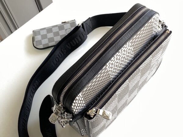 1:1 Replica Louis Vuitton LV Trio Messenger Damier Graphite Plaster Unique Bag For Men - 9.8in/25cm