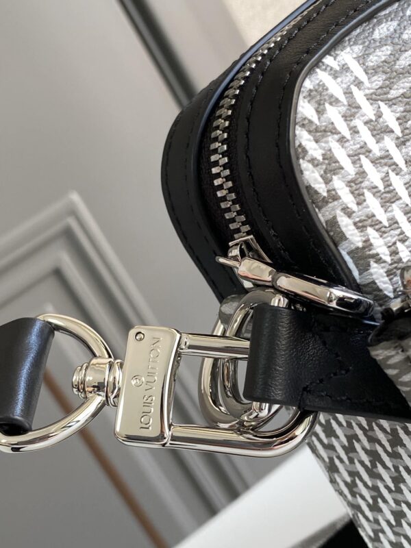 1:1 Replica Louis Vuitton LV Trio Messenger Damier Graphite Plaster Unique Bag For Men - 9.8in/25cm