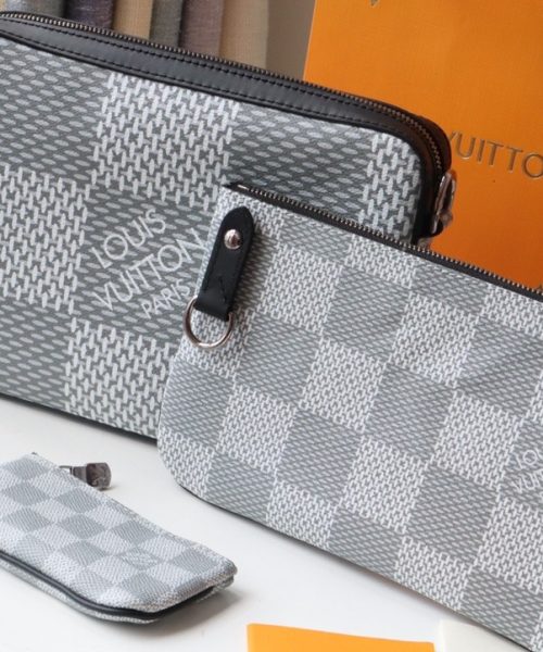 1:1 Replica Louis Vuitton LV Trio Messenger Monogram Eclipse Monogram/ Eclipse Reverse Unique Bag For Men M69443 - 9.8in/25cm