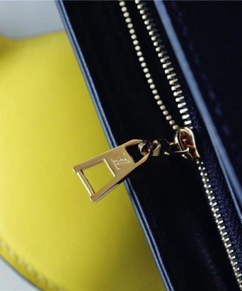1:1 Replica Louis Vuitton LV Twist MM Epi Black Luxury Bag For Women M20680 - 7.5in/19cm