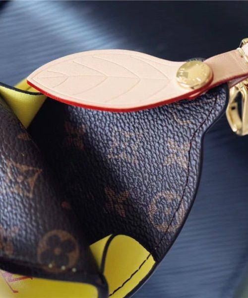 1:1 Replica Louis Vuitton LV Twist MM Epi Black Luxury Bag For Women M20680 - 7.5in/19cm