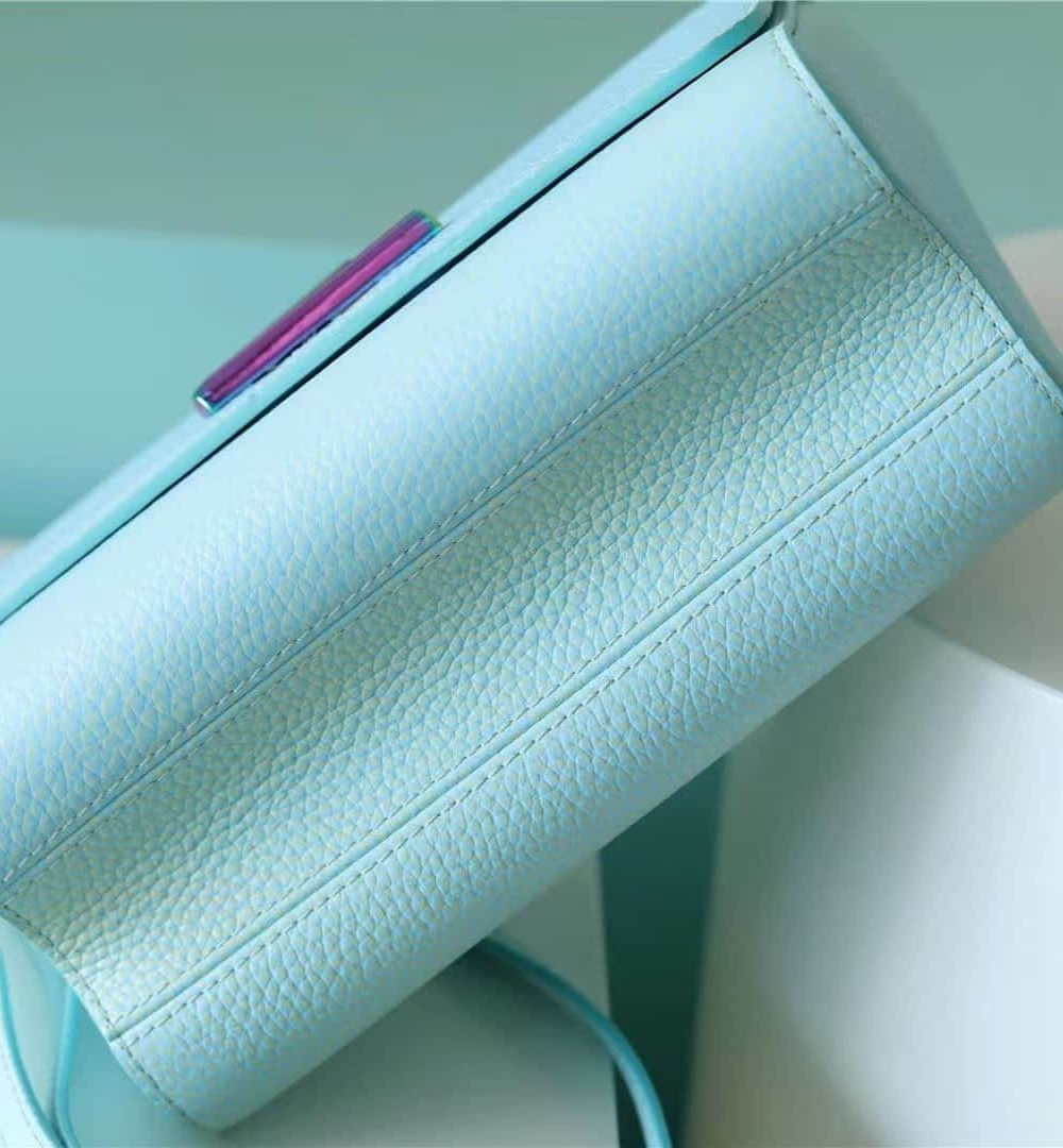 1:1 Replica Louis Vuitton LV Twist MM Grain Blue Luxury Bag For Women M20694 - 9.1in/23cm