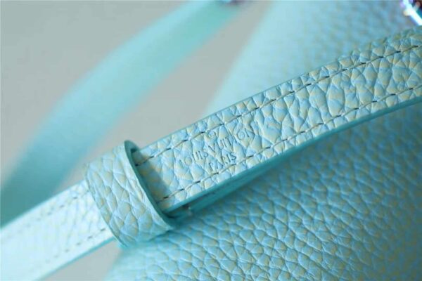 1:1 Replica Louis Vuitton LV Twist MM Grain Blue Luxury Bag For Women M20694 - 9.1in/23cm