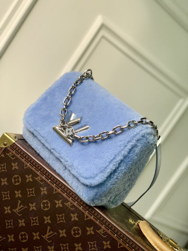 1:1 Replica Louis Vuitton LV Twist MM Blue Jean Exclusive Bag For Women M21040 9.1 in/23cm