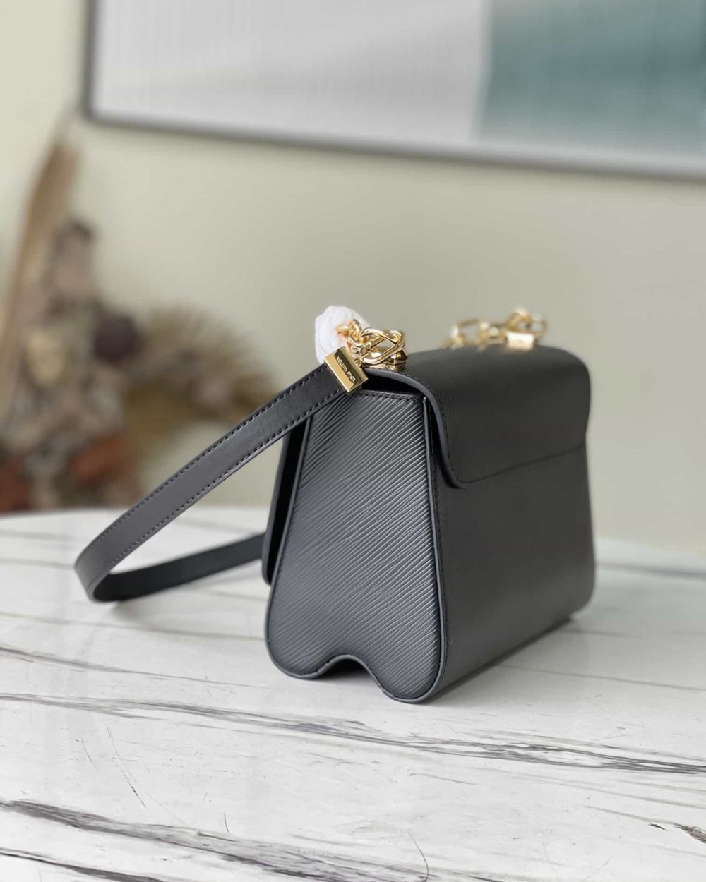 1:1 Replica Louis Vuitton LV Twist MM Monogram Flower Black Luxury Bag For Women M59402 - 9.1in/23cm