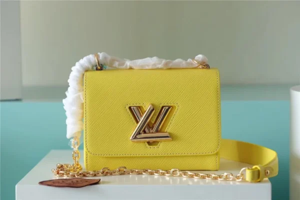 louis-vuitton-twist-pm-m59888