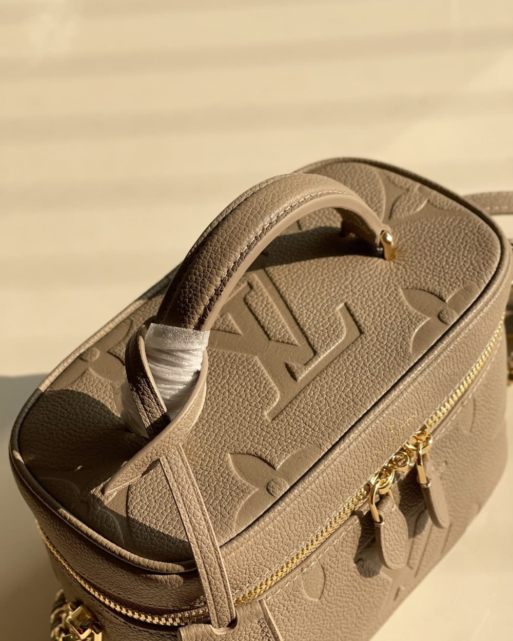 1:1 Replica Louis Vuitton LV Vanity PM Handbag Monogram Empreinte Tourterelle Beige Luxury Bag For Women M45608 -  7.5in/19cm