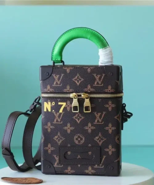 louis-vuitton-vertical-box-trunk-m59664