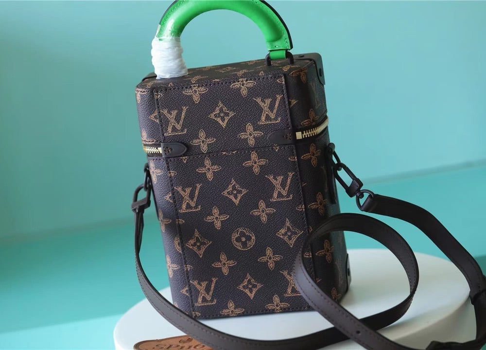 1:1 Replica Louis Vuitton LV Vertical Box Trunk Monogram Canvas Unique Bag For Men M59664 - 8.7in/22cm