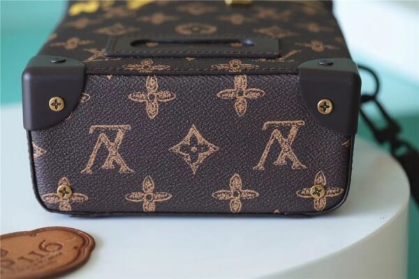 1:1 Replica Louis Vuitton LV Vertical Box Trunk Monogram Canvas Unique Bag For Men M59664 - 8.7in/22cm
