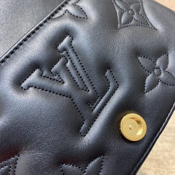 1:1 Replica Louis Vuitton LV Wallet on Strap Bubblegram Leather Black Exclusive Bag For Women M81398 - 7.9in/20cm