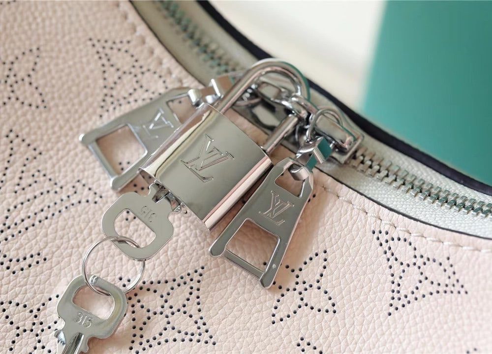 1:1 Replica Louis Vuitton LV Why Knot MM Mahina Luxury Bag For Women M20788 - 13.4in/ 34cm